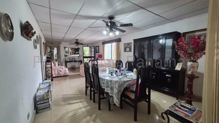Casa en Venta en Villa de las Fuentes 27LDC334
