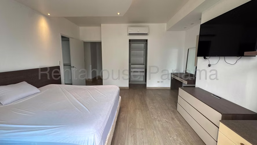 Apartamento en Alquiler en PH TORRE DEL PARQUE Punta Paitilla 27AECC297