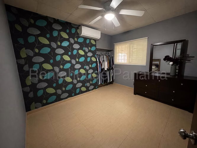 Venta de Hermosa Casa en Albrook 26*8918Mfk