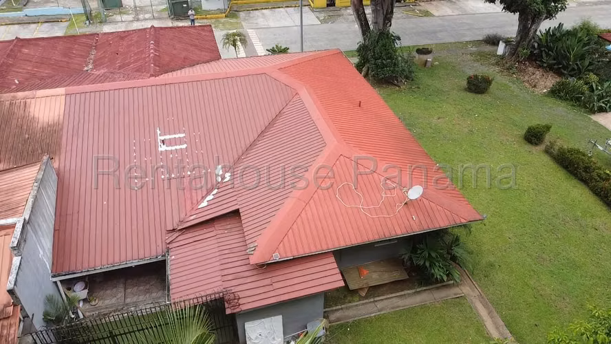 Venta de Hermosa Casa en Albrook 26*8918Mfk