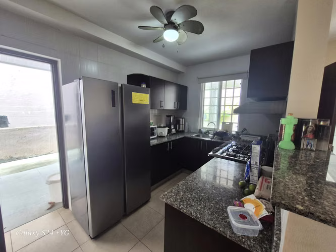 GANGA VENTA DE CASA EN PH VILLA TIBER