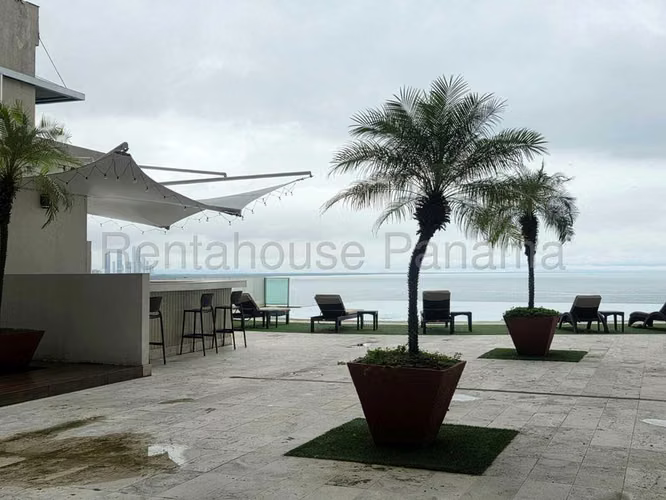 Apartamento en Venta en Oasis on the Bay Punta Pacifica  CIG 266930