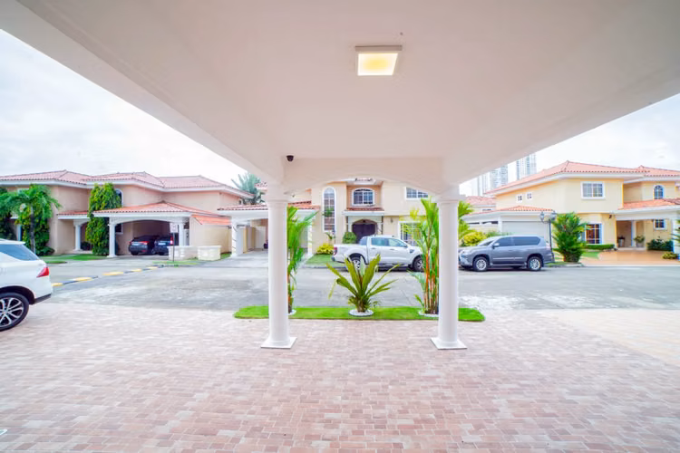 Casa Familiar de Lujo en Ciudad de Panamá, Panamá