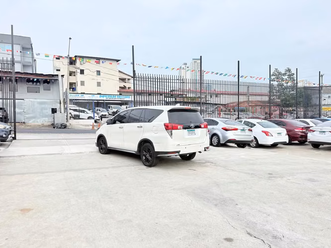 Toyota Innova 2020
