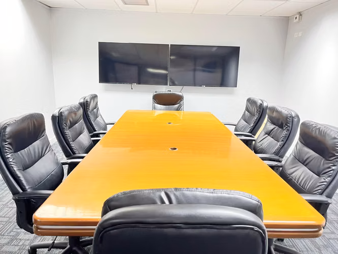 EXCLUSIVAS OFICINAS EN AQUILINO DE LA GUARDIA Y CALLE 50