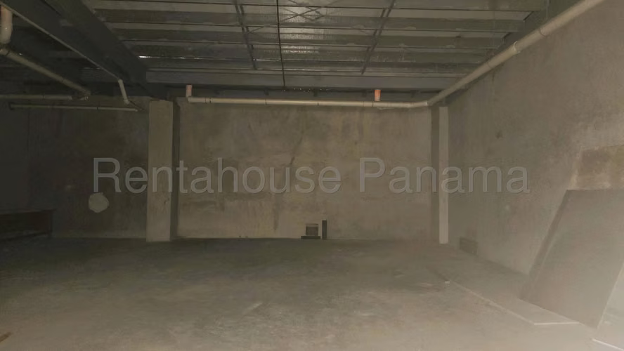 Local Comercial en Alquiler en Santa María 25EPP5281