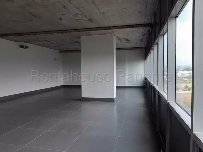 Oficina en Venta en Santa María 26EPP7351