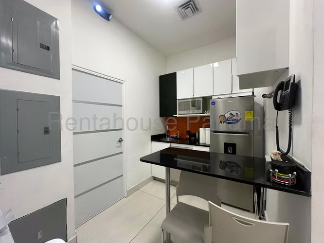 Oficina en Venta en Santa María 27EPP272