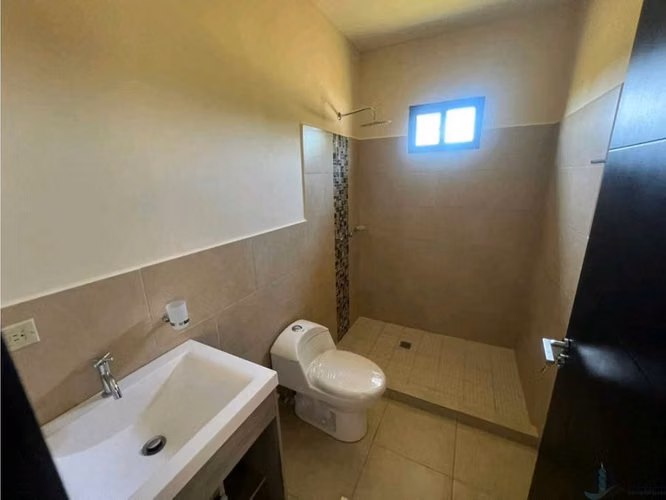 VENTA DE CASA NUEVA ALGARROBOS APLICA A INTERES PREFERENCIAL