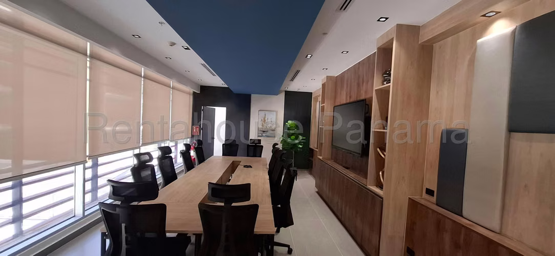 Venta de Oficinas con Ubicación Estratégica en Costa del Este 26*7356Mfk