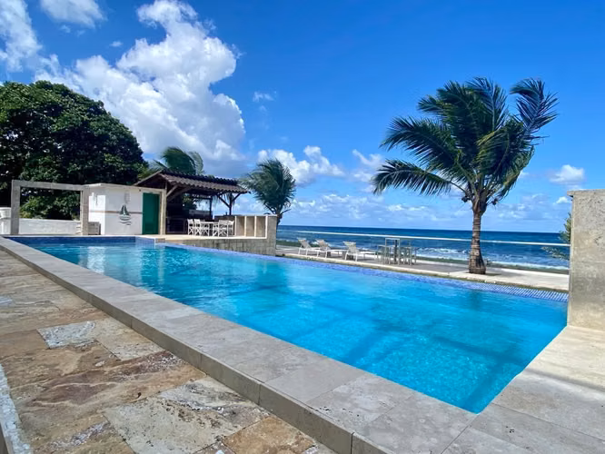 Casa de playa frente al mar Caribe con piscina * San Marino Ocean Front