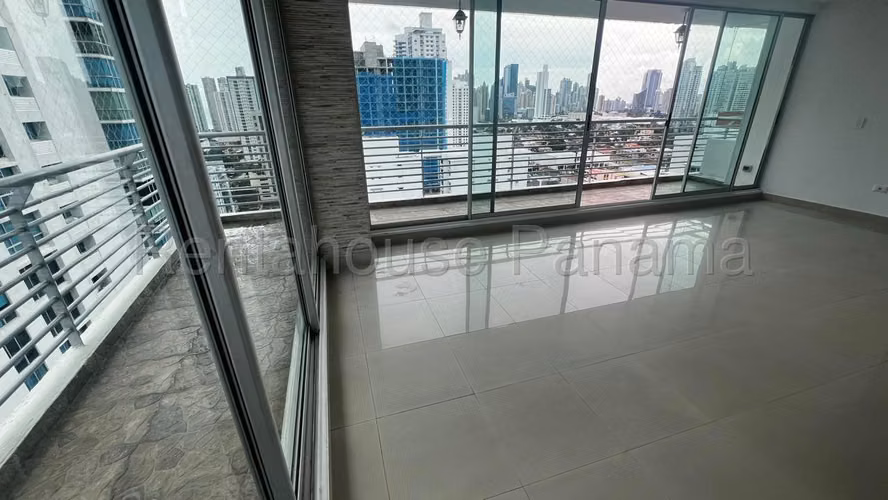 Venta de Amplio y Luminoso Apartamento en San Francisco 26*577Mfk