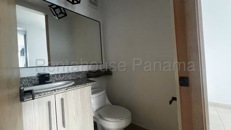 Venta de Amplio y Luminoso Apartamento en San Francisco 26*577Mfk
