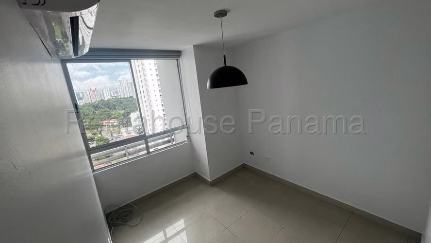 Venta de Amplio y Luminoso Apartamento en San Francisco 26*577Mfk