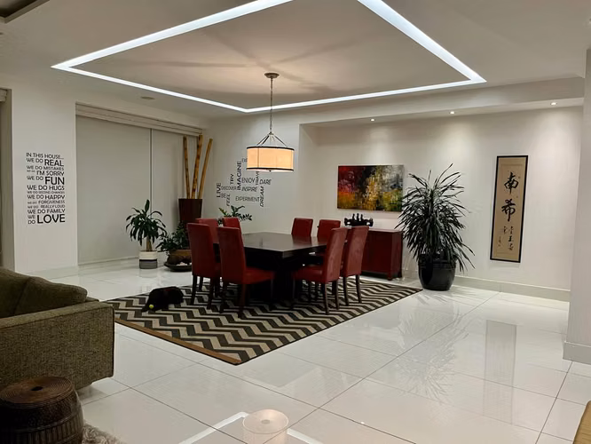 Apartamento en Venta en Costa del Este– Piso Completo
