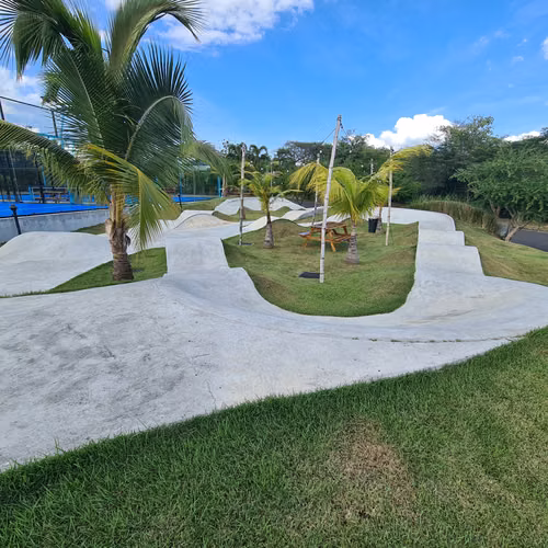 VENDO APARTAMENTO. PUNTA CAELO. SAN CARLOS. PLAYA. PADEL