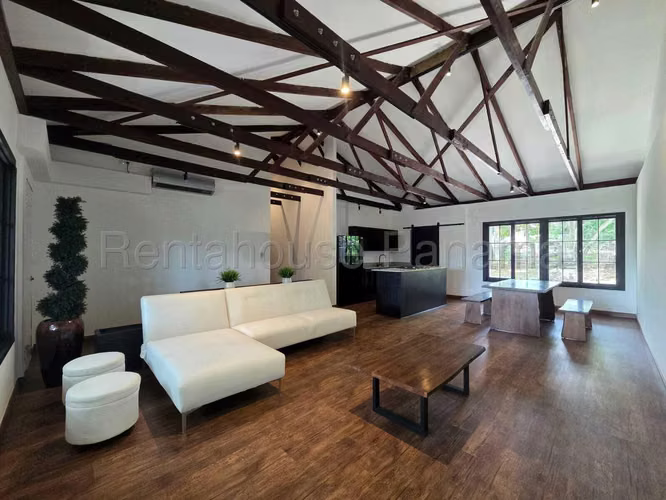 Venta de  Casa Remodelada en Balboa 26*3867Mfk