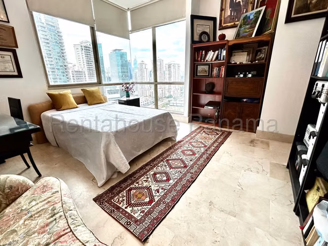 Venta de apartamento en Punta Pacifica AK