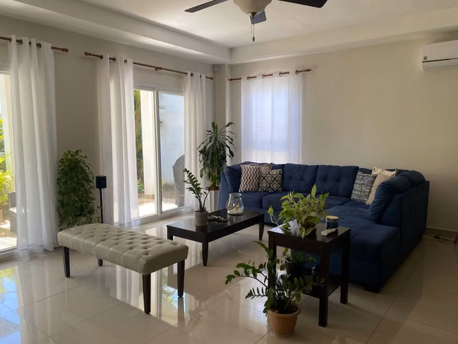 $465,000  VENDO ESPECTACULAR CASA EN ALTOS DE PANAMA DE  250 MTS2 CY