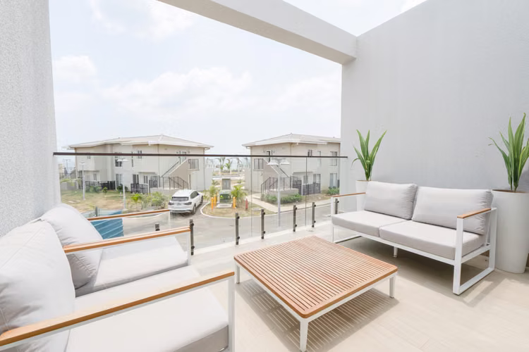 Apartamentos de Playa en Venta en Playa Caracol | Desde $143,000 | Chame