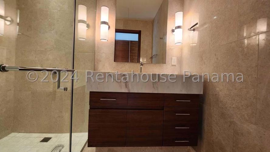 Venta de apartamento en Santa Maria AK