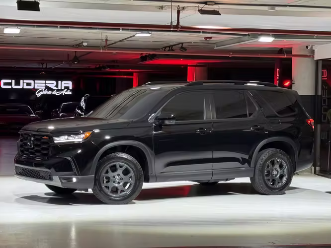 HONDA PILOT TRAILSPORT AWD 2025