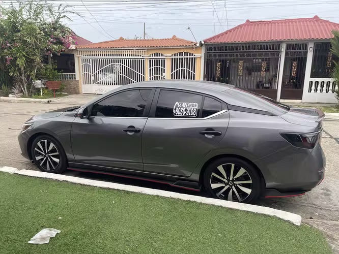 Nissan Sentra Advance B18 2024 | Automático | Excelente estado - Imagen 10