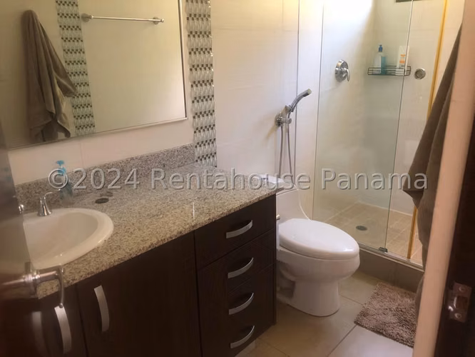 Vendo Casa en Brisas Del Golf KA26-2183