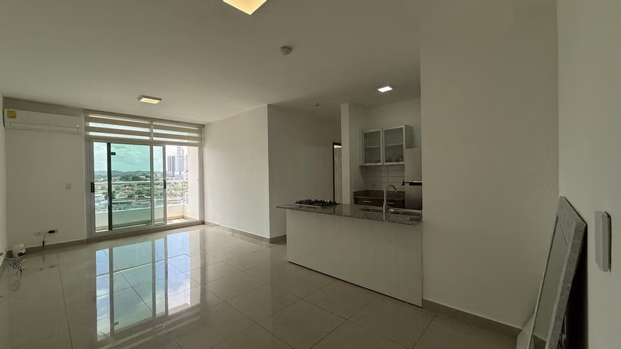 Se Vende Apartamento de 2 recámaras, 2 baños, balcón a pasos del Metro