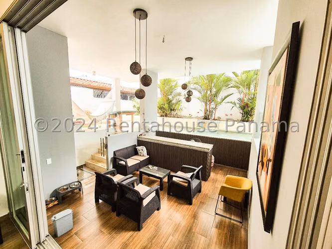 ALQUILER DE CASA EN MINIMAL HOUSES ALTOS DEL GOLF HQ