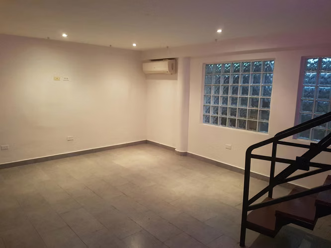 VENTA DE CASA ALTOS DEL GOLF GM