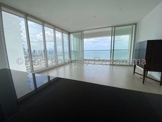 Venta de Apartamento en Avenida Balboa 25LBR10084