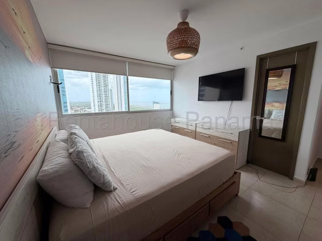 Venta de Apartamento en Costa del Este 27LBR261