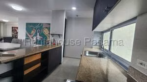 Alquiler de Apartamento con 142m2 en San Francisco PH Terrasol 27-369SR