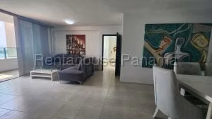 Alquiler de Apartamento con 142m2 en San Francisco PH Terrasol 27-369SR