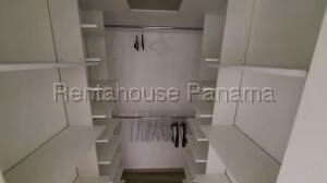 Alquiler de Apartamento con 97m2 en Obarrio PH Me tric 27-335SR
