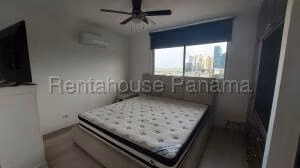 Alquiler de Apartamento con 97m2 en Obarrio PH Me tric 27-335SR