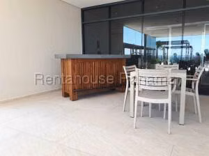 Venta de Apartamento con 348m2 en Costa del Este PH Matisse 27-348SR