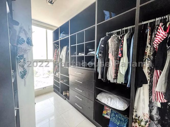 Venta de Apartamento Amoblado en San Francisco Ph Window Tower EC