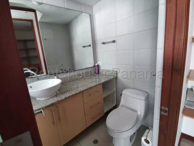 Venta de Apartamento con Línea blanca en San Francisco Ph Cabomarzo EC