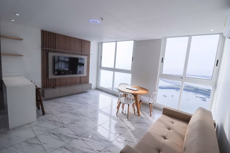 FURNISHED APARTMENT IN THE SANDS