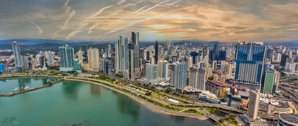 Melissa Foster Luxury alquila apartamento en PH THE POINT, Punta Paitilla. MFR2048