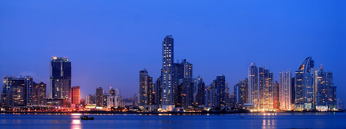 Melissa Foster Luxury alquila apartamento en PH THE POINT, Punta Paitilla. MFR2048