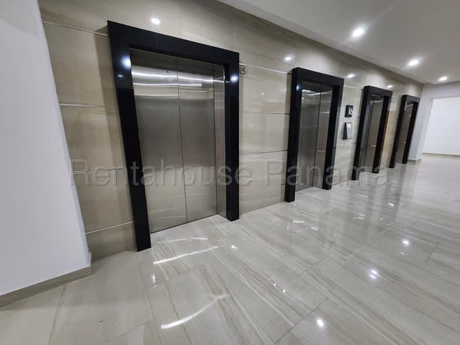 Venta de Oficina en Obarrio Panama BusinessTower Solo Cliente Directo LFC