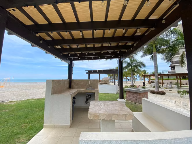 Condominio Frente al Mar Cerca de Ciudad de Panamá, Panamá