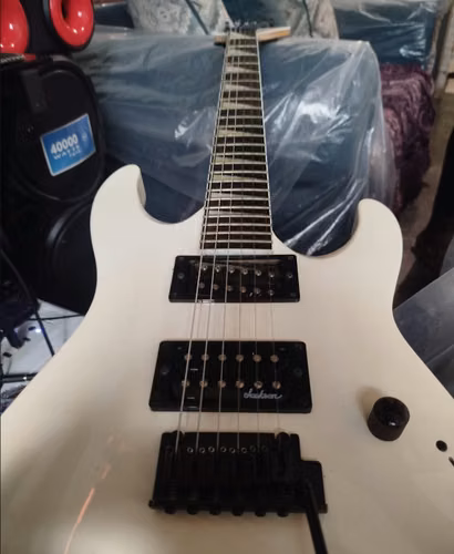 Guitarra Electrica (Negociable)