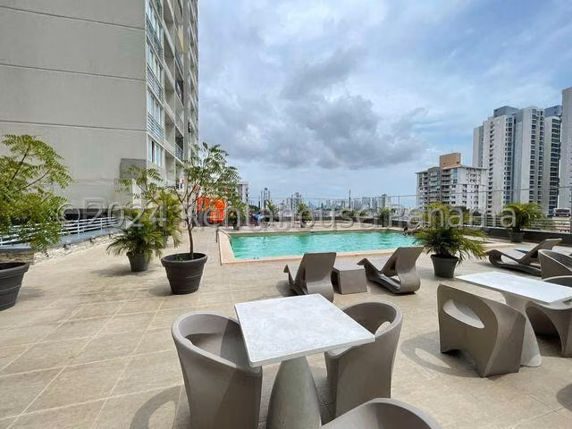 Apartamento en Alquiler en Carrasquilla RJ