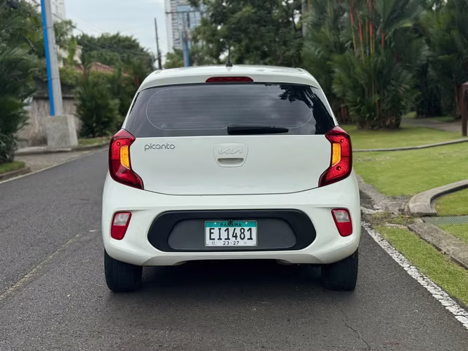 KIA PICANTO AÑO 2024 - Automatico