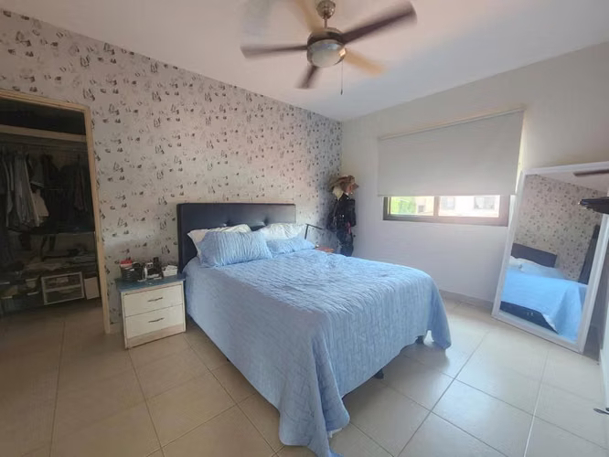 Venta Casa de Esquina en PH Versalles Ciudad de Panamá - LH