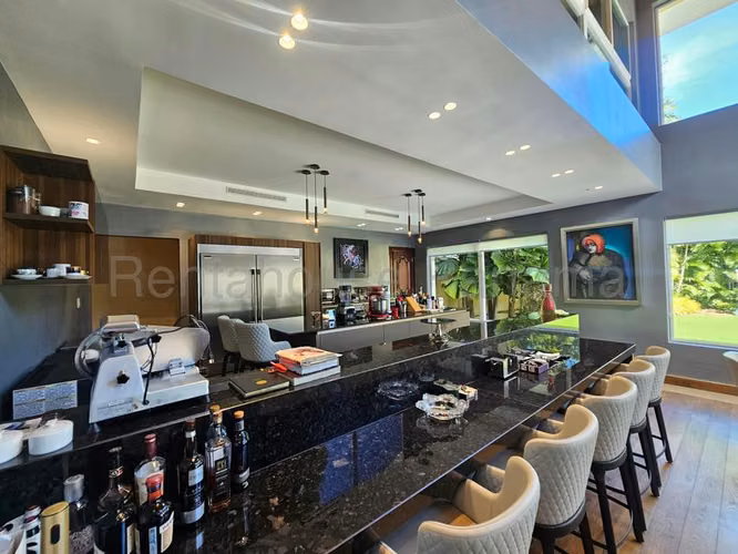 Casa en Venta en Altos del Golf JG